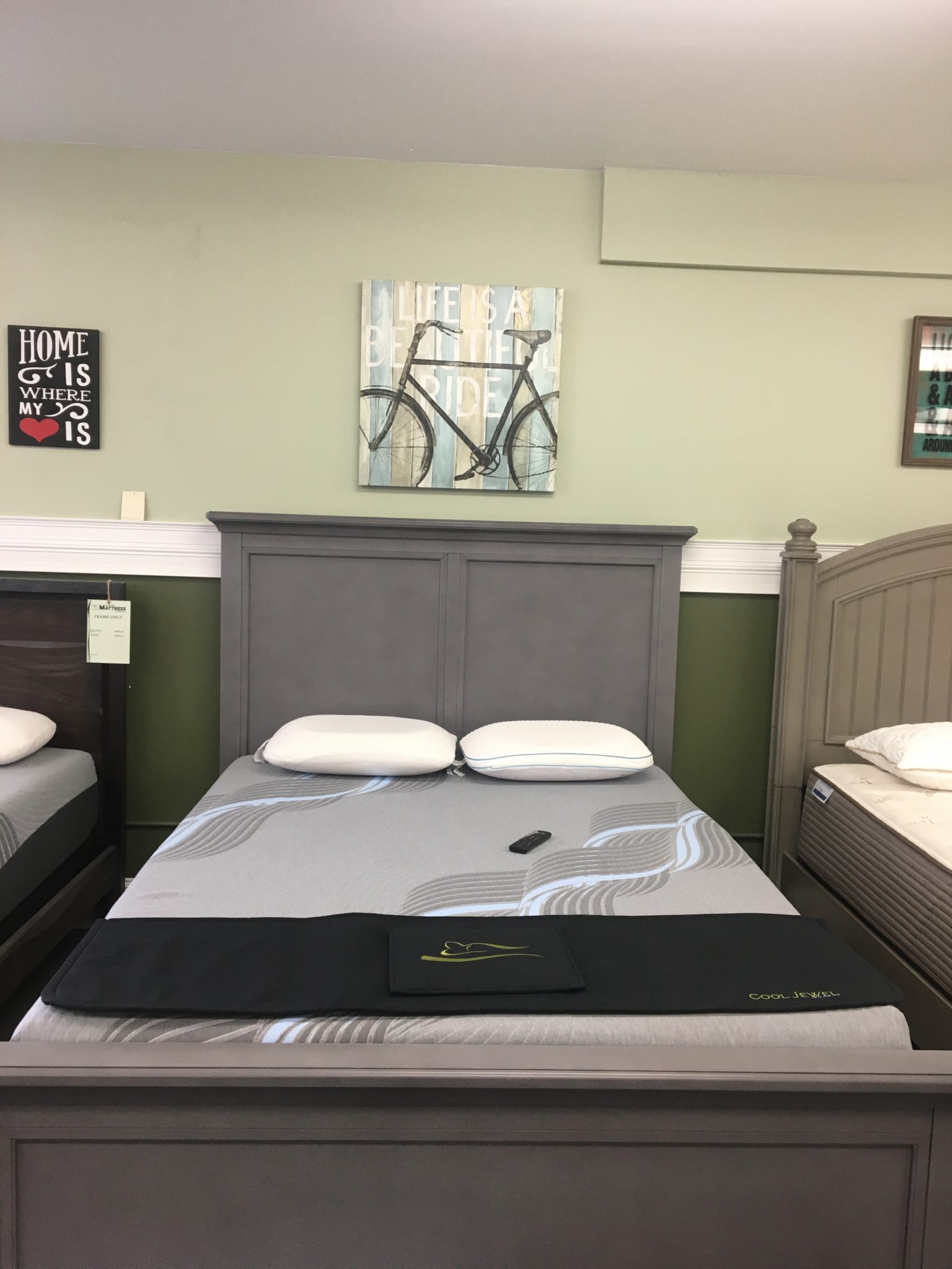 High Riser Frame and Mattress